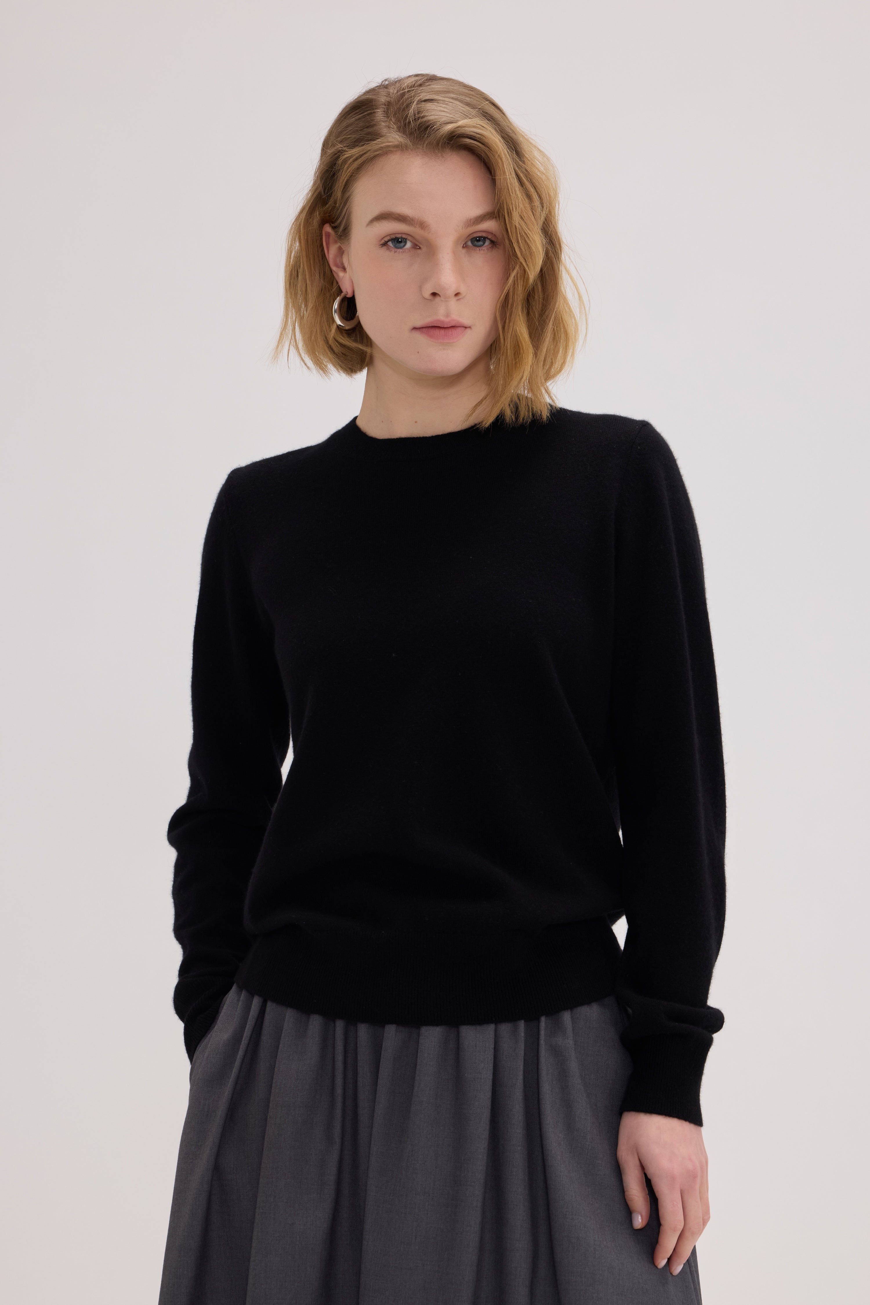 Daily 100% Cashmere Women's Crew Neck Sweater - SOLOVA MOVE