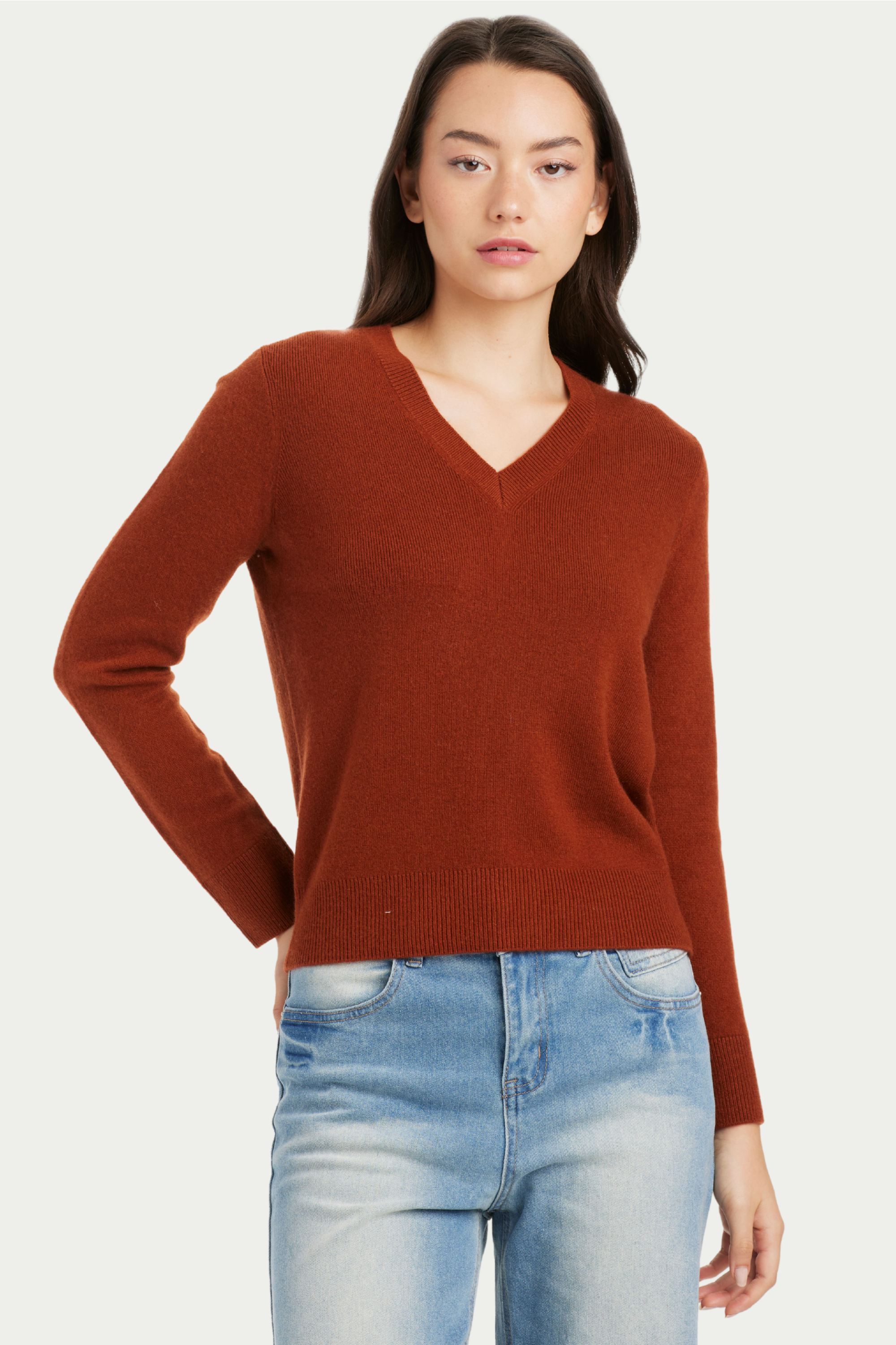 Alpha V Neck Cashmere Sweater - SOLOVA MOVE