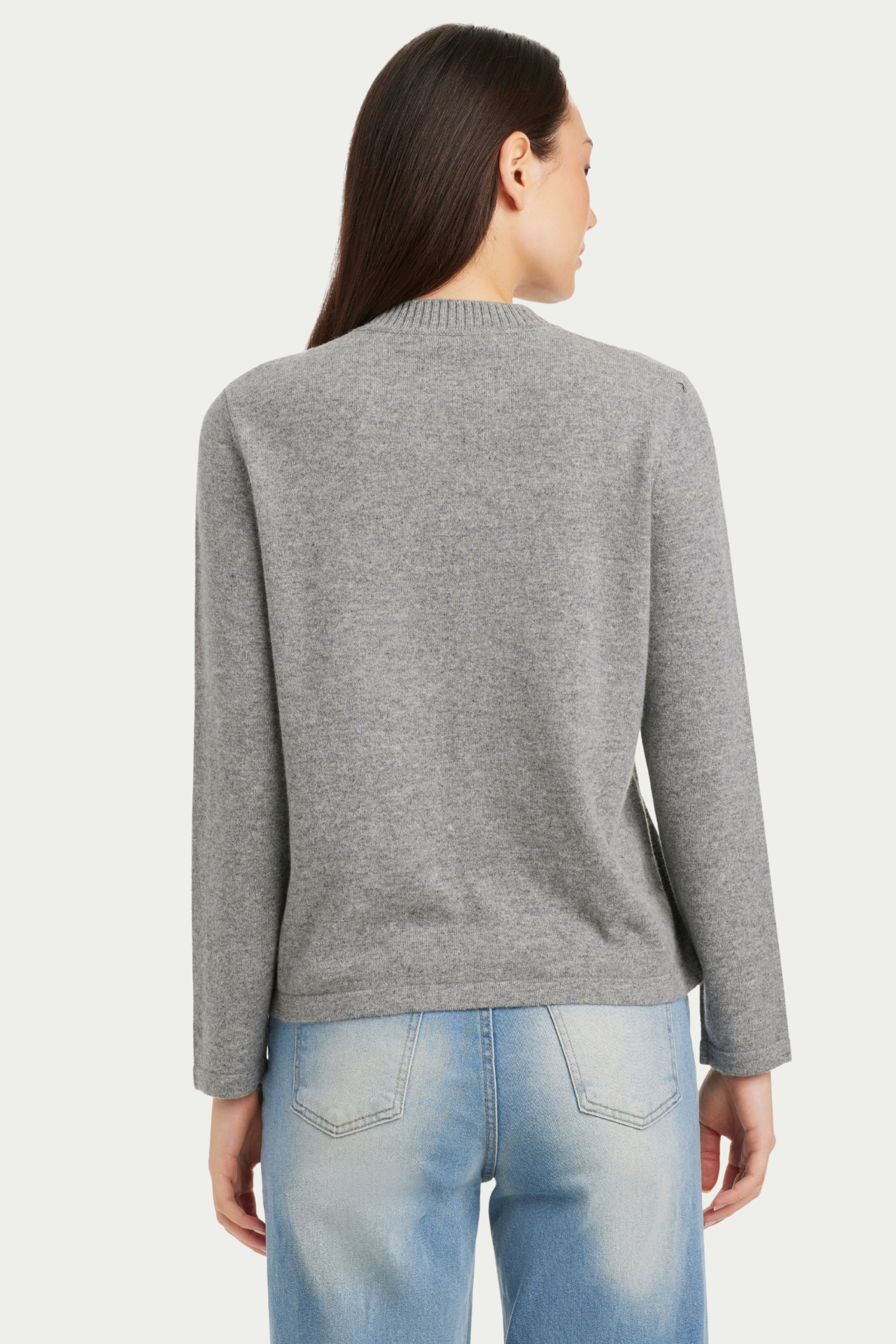 Suri Cashmere Crew Neck Sweater - SOLOVA MOVE