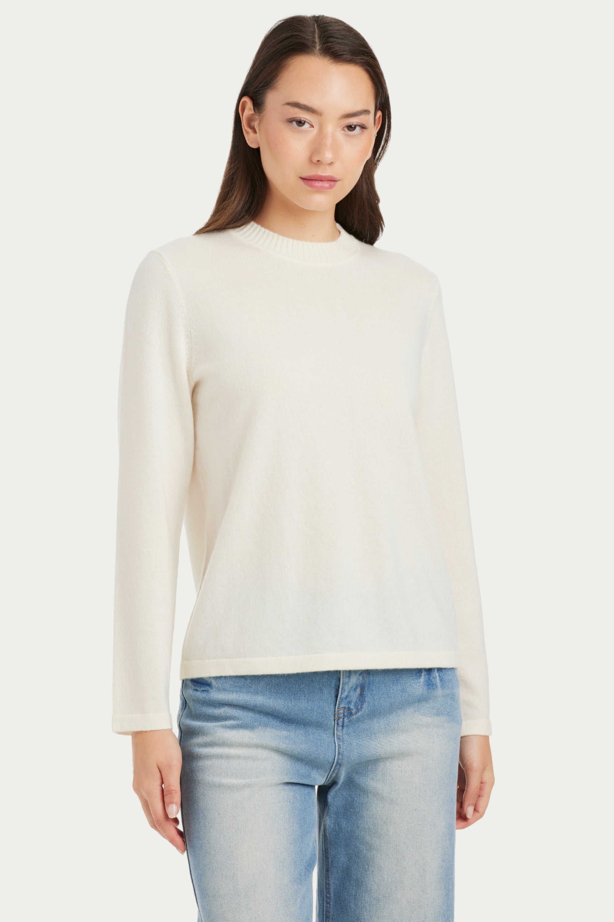 Suri Cashmere Crew Neck Sweater - SOLOVA MOVE