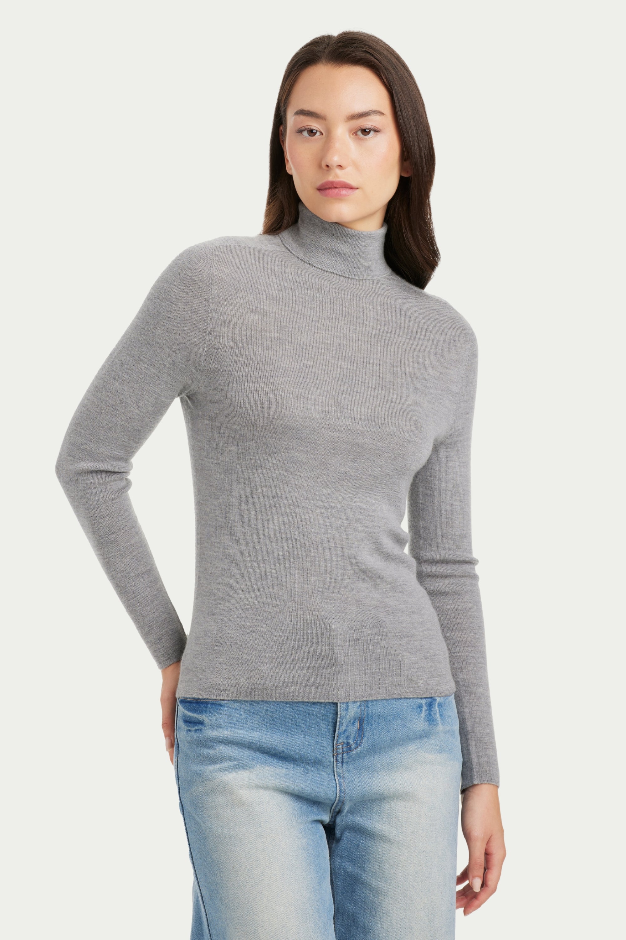 Rose Turtle Neck Cashmere Blend Sweater - SOLOVA MOVE