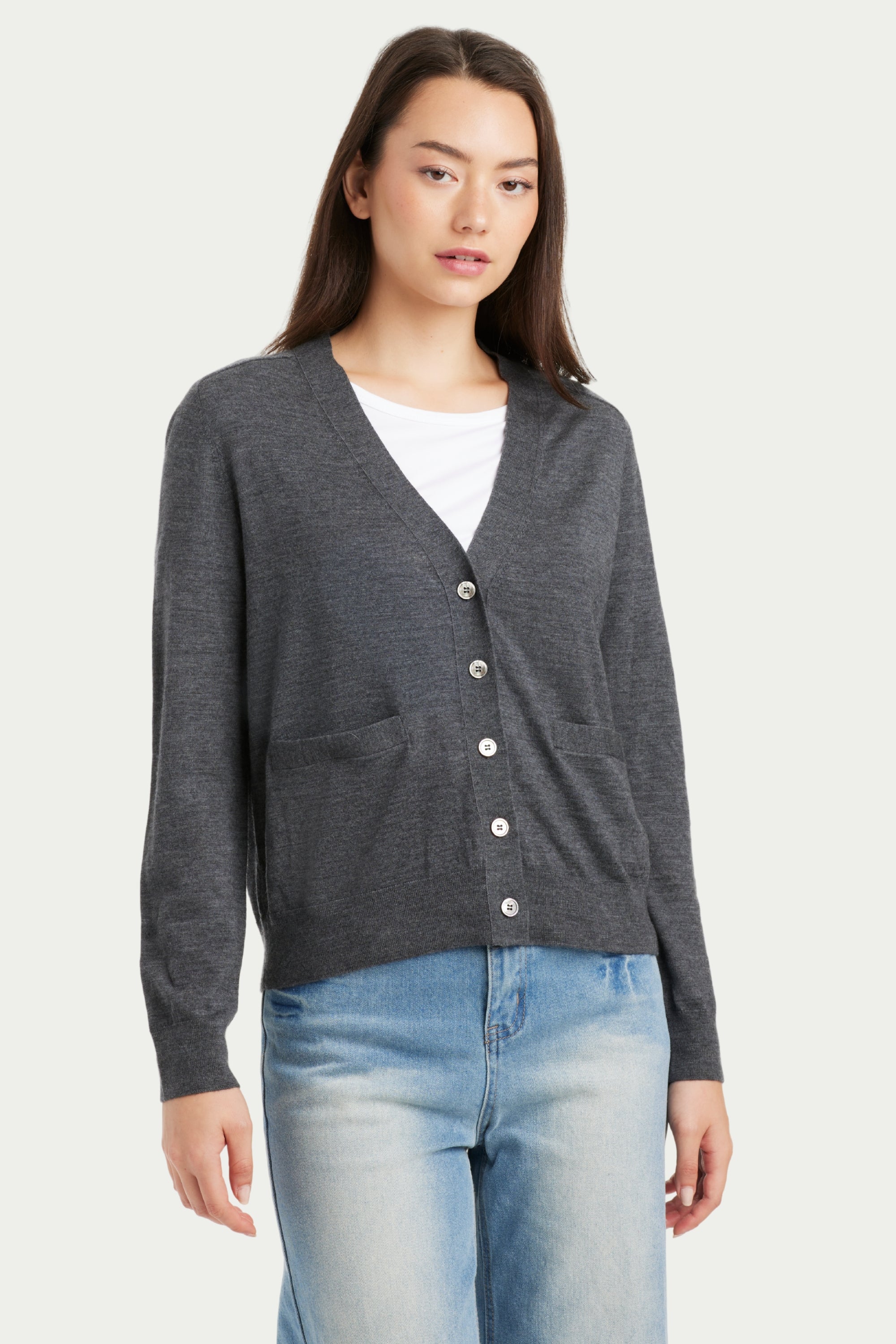 Lorna V Neck Pocket Front Cardigan - SOLOVA MOVE