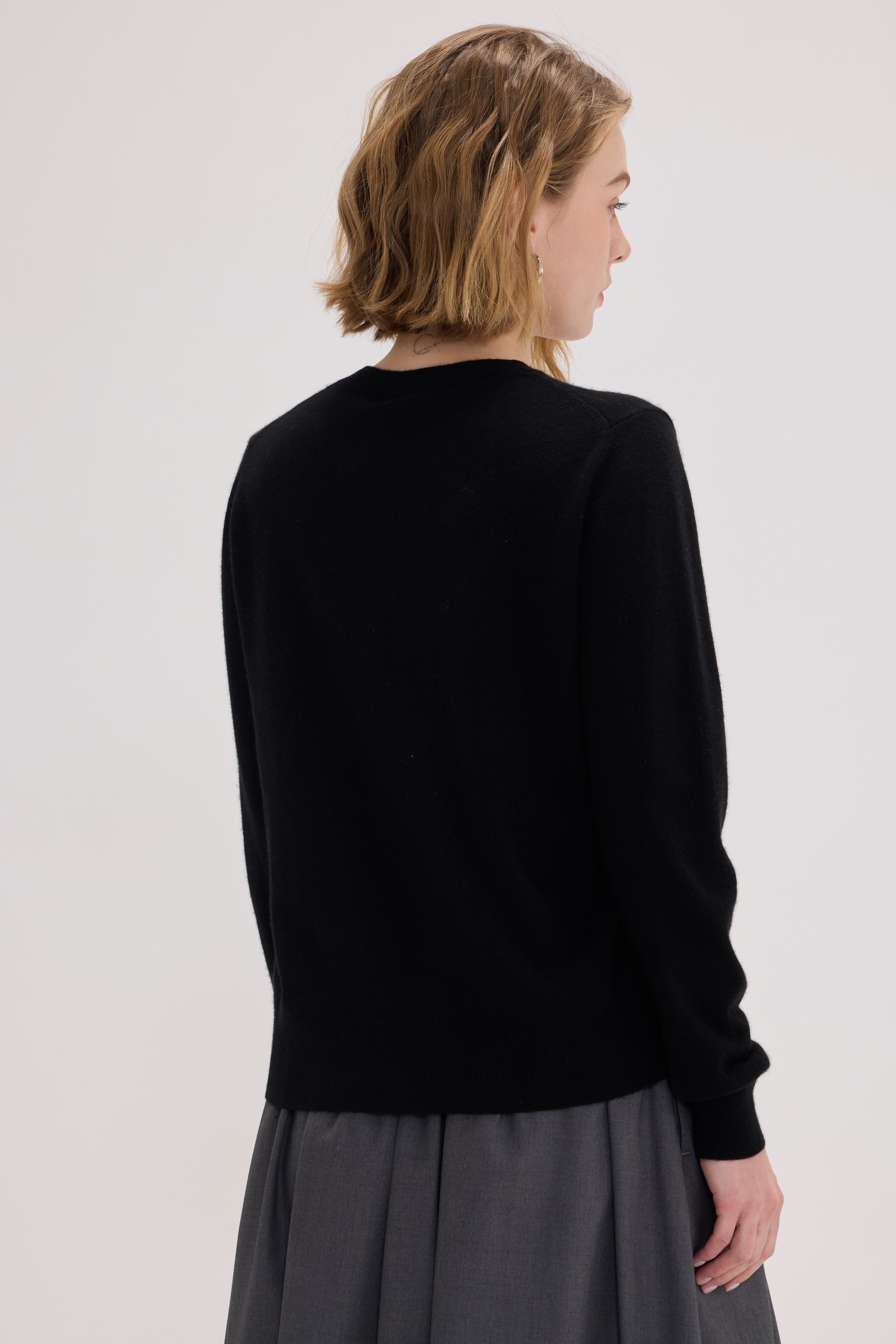 Daily 100% Cashmere Women's Crew Neck Sweater - SOLOVA MOVE