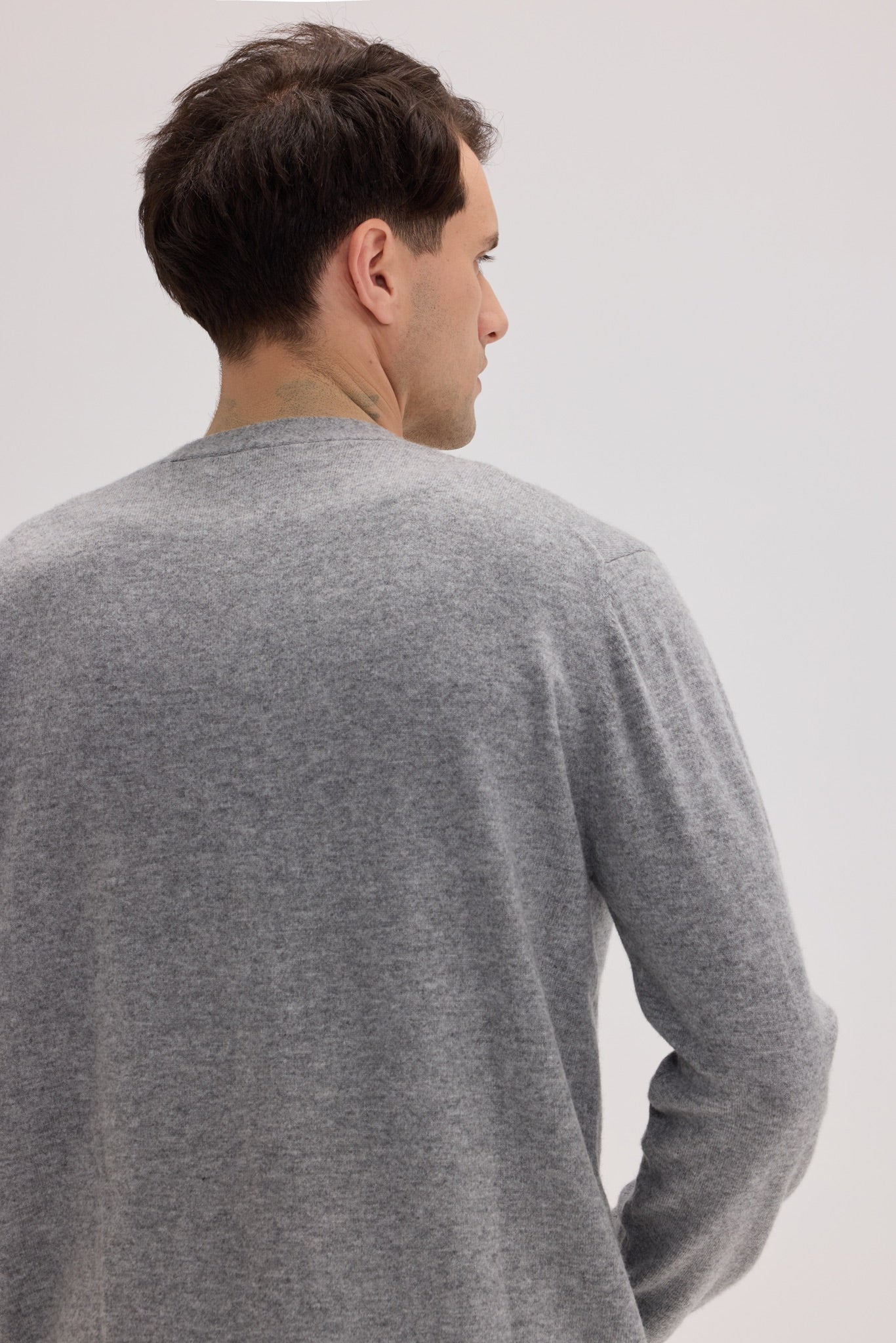 Daily Men's V Neck Cardigan - SOLOVA MOVE