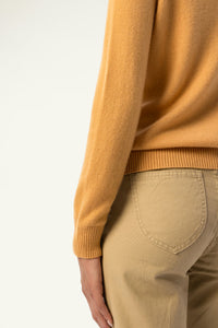 Daily 100% Cashmere Women's Crew Neck Sweater-Golden Wheat - SOLOVA MOVE