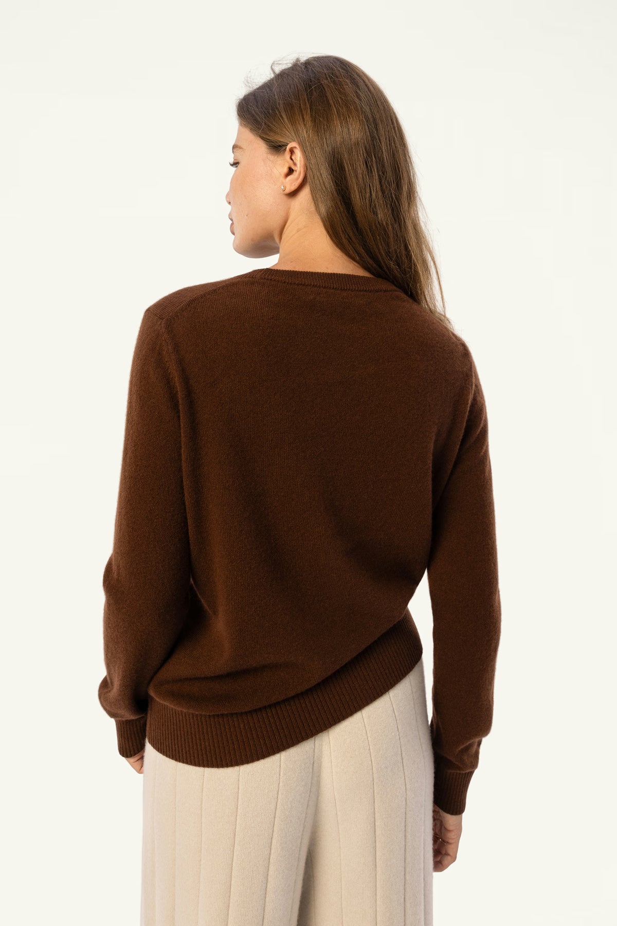 Daily 100% Cashmere Women's Crew Neck Sweater-Espresso Brown - SOLOVA MOVE