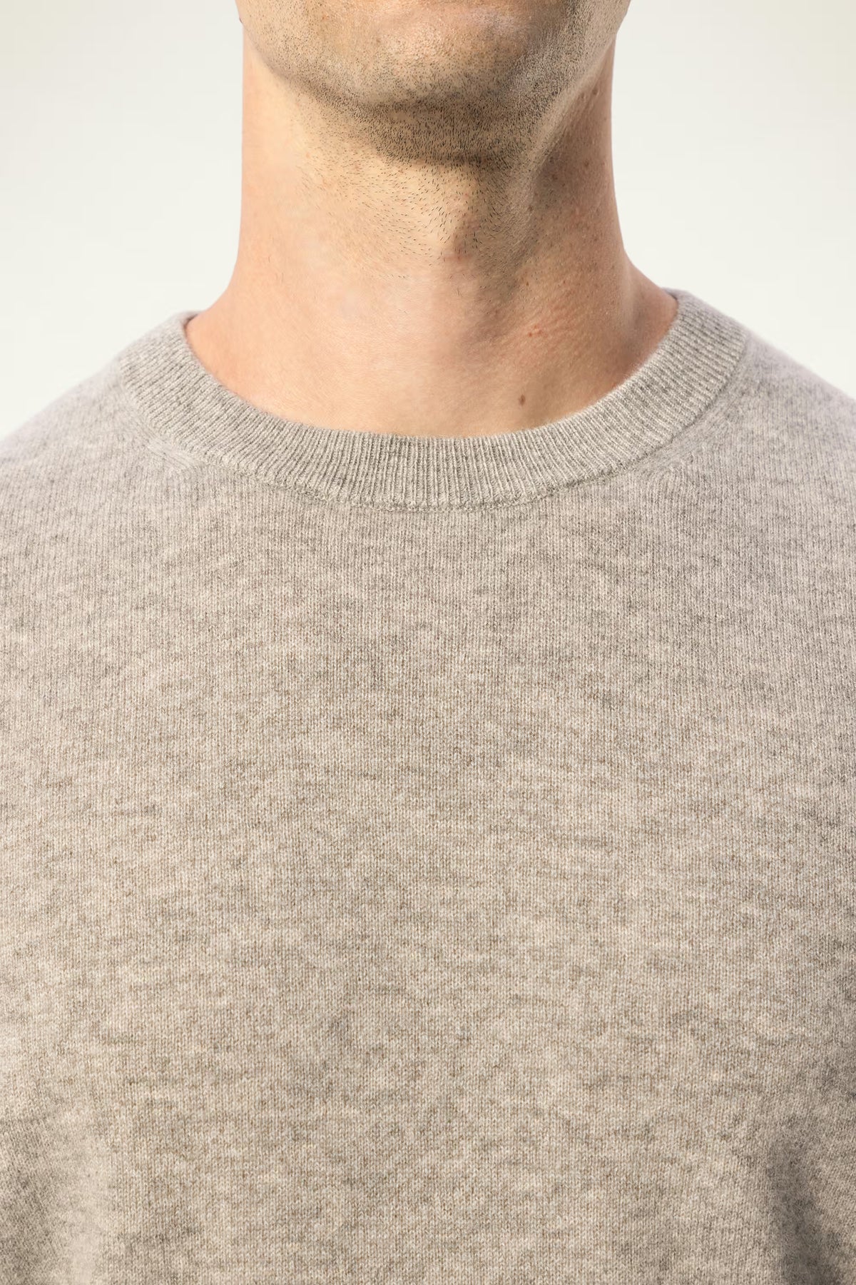 Daily Men's Cashmere Crewneck — Black - SOLOVA MOVE