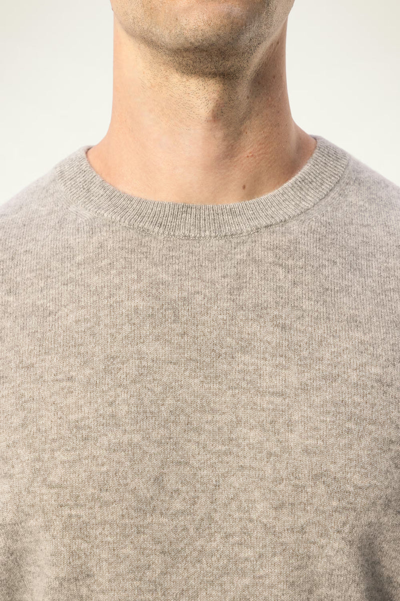 Daily Men's Cashmere Crewneck — Black - SOLOVA MOVE