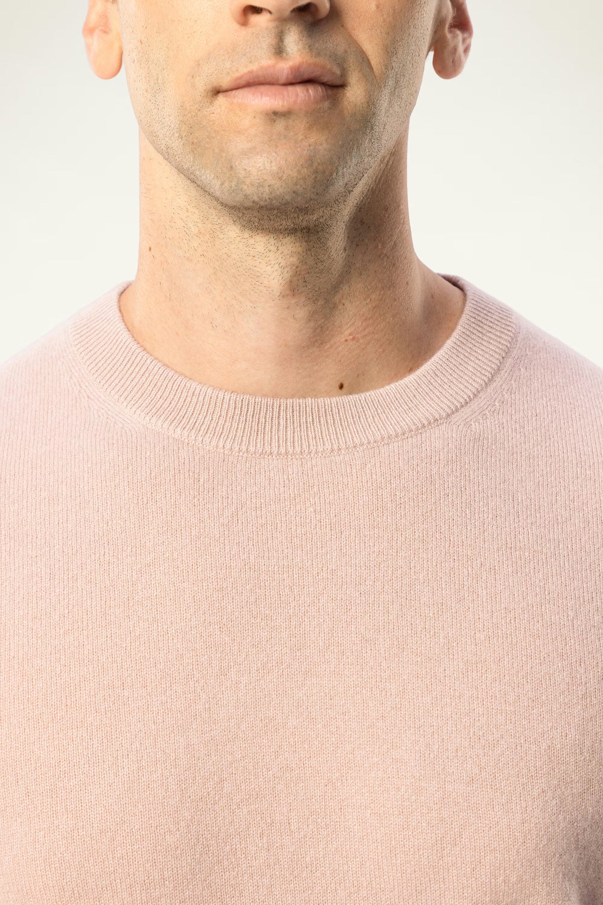 Daily 100% Cashmere Men's Crew Neck Sweater-Brown Sugar - SOLOVA MOVE