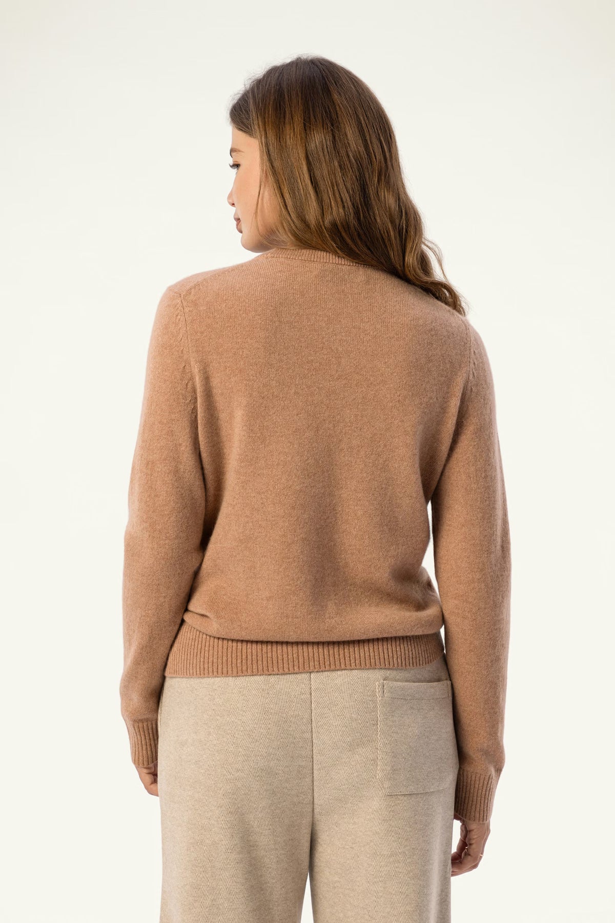Daily 100% Cashmere Women's Crew Neck Sweater-Light Brown - SOLOVA MOVE
