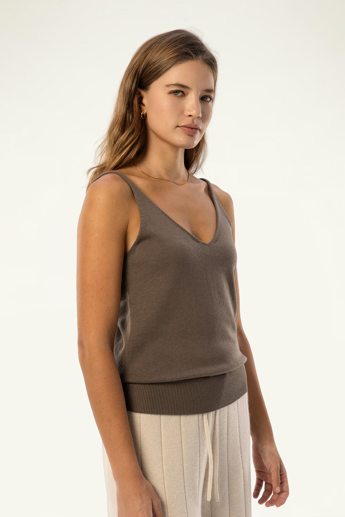 Cotton-Silk-Cashmere V-Neck Camisole - SOLOVA MOVE