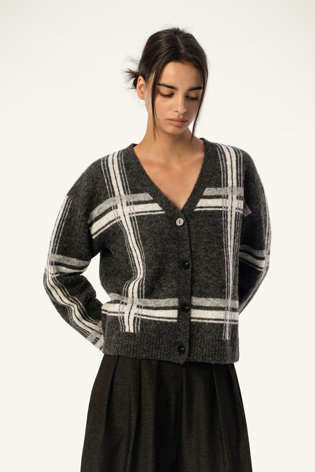Daily Windowpane V-Neck Cardigan - SOLOVA MOVE