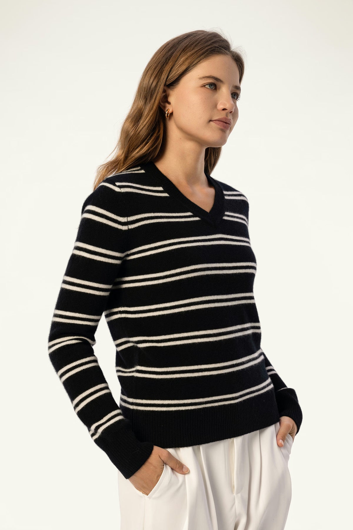 Striped V-Neck Baby Cashmere Sweater - SOLOVA MOVE