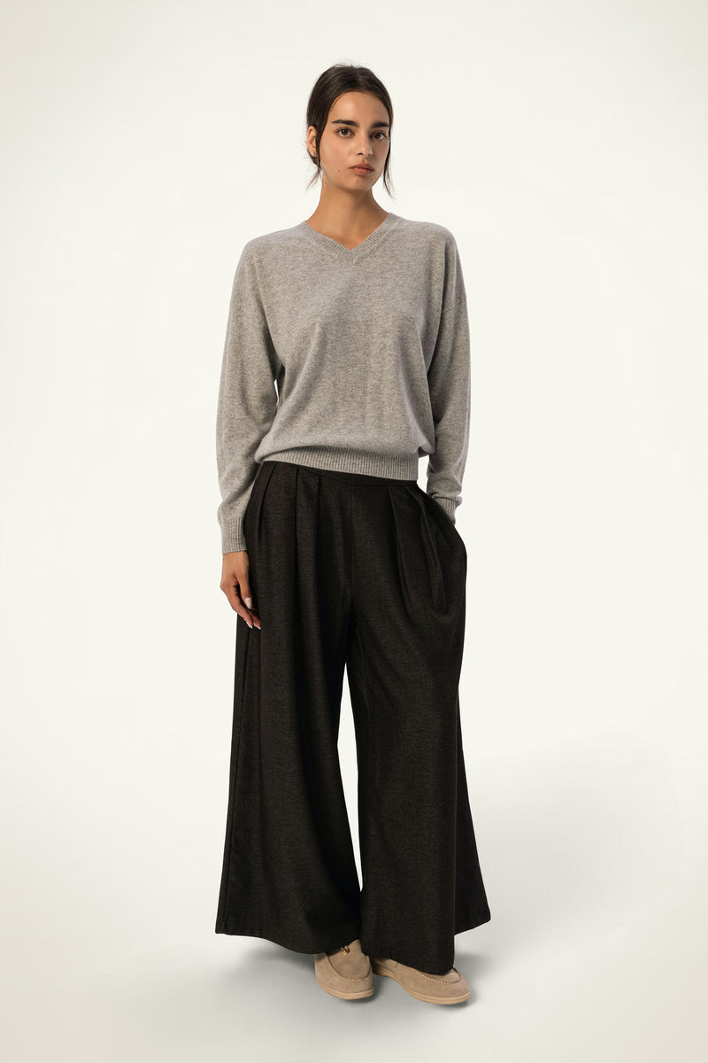 Baby Cashmere Oversized V-Neck Sweater - SOLOVA MOVE