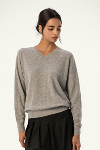Baby Cashmere Oversized V-Neck Sweater - SOLOVA MOVE