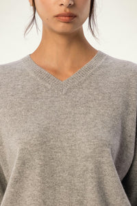 Baby Cashmere Oversized V-Neck Sweater - SOLOVA MOVE