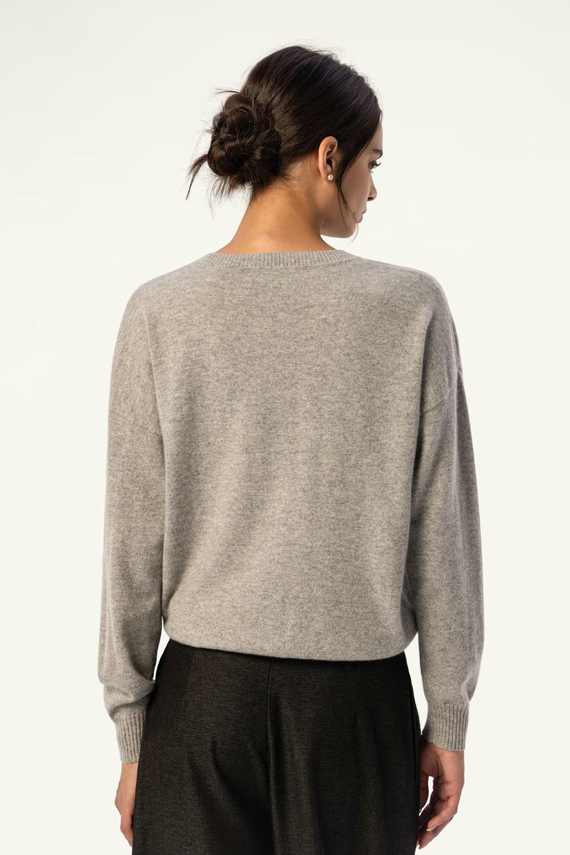 Baby Cashmere Oversized V-Neck Sweater - SOLOVA MOVE