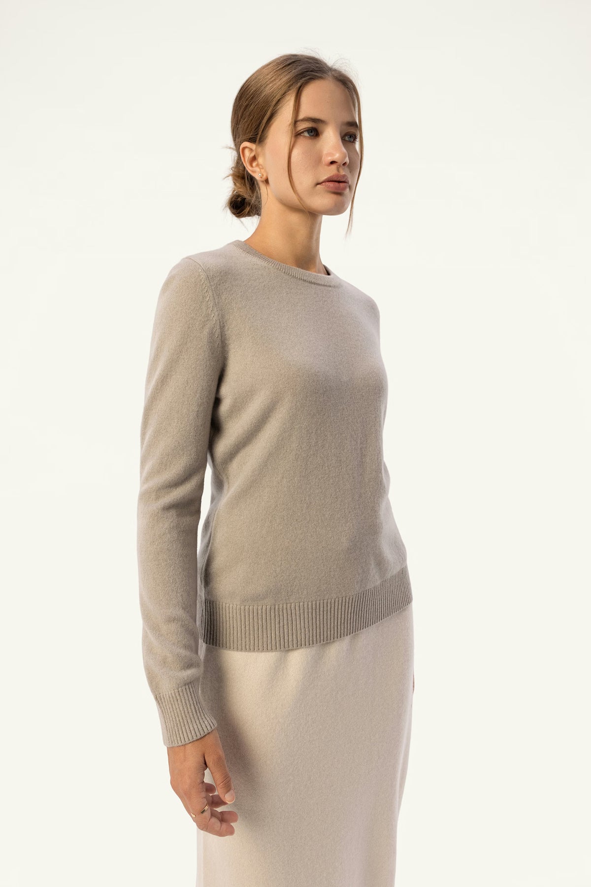 Daily 100% Cashmere Women's Crew Neck Sweater-Sage Green - SOLOVA MOVE