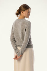 Daily 100% Cashmere Women's Crew Neck Sweater-Light Gray - SOLOVA MOVE