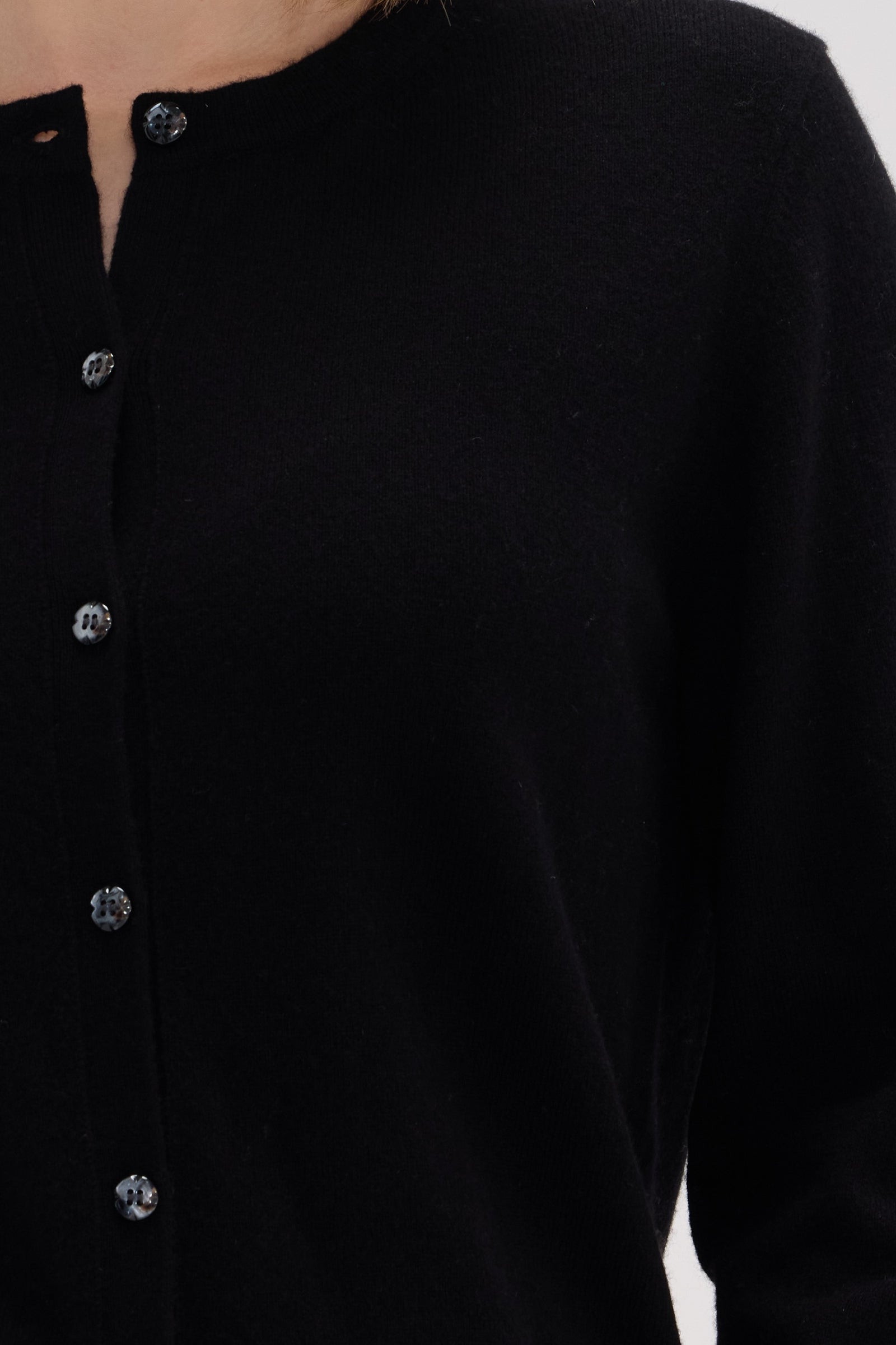 Daily Women's Crew Neck Cardigan
