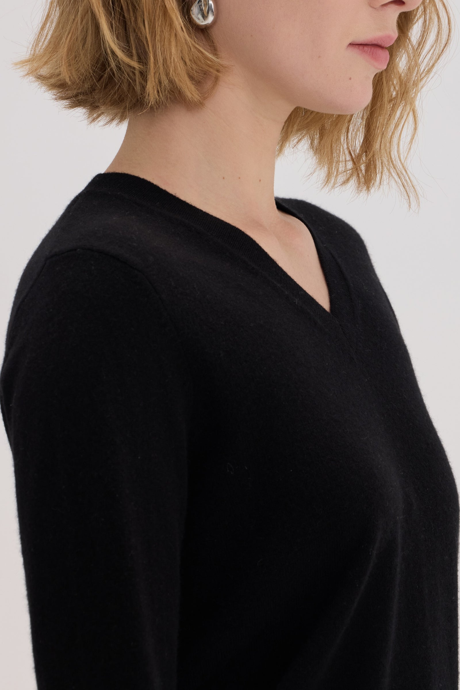 Sonia Baby Cashmere V Neck Sweater - SOLOVA MOVE