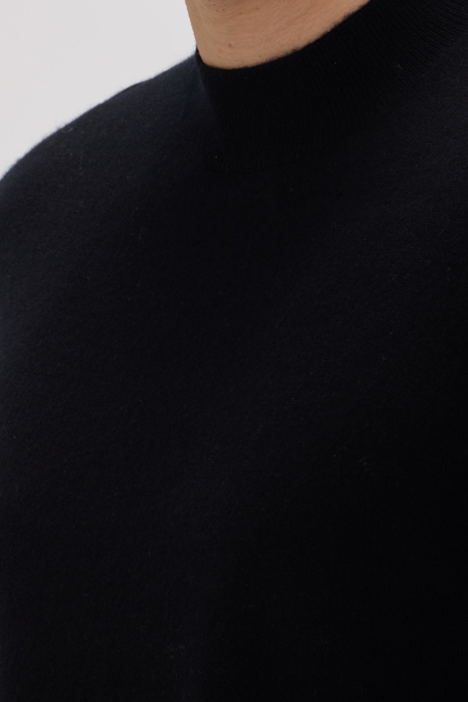 Men's Cashmere Half Neck Sweater - SOLOVA MOVE