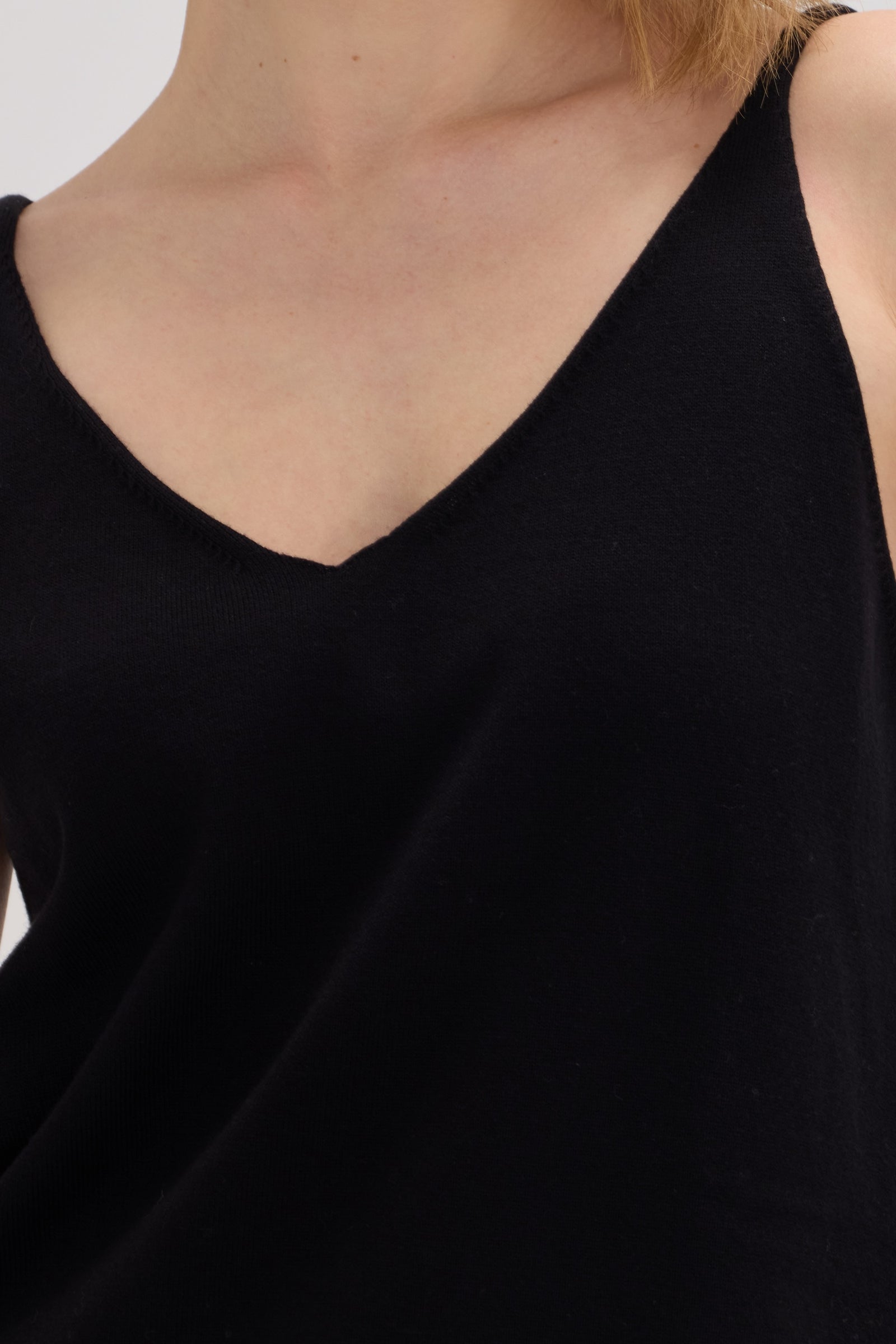 Soft Silk Cashmere Camisole - SOLOVA MOVE