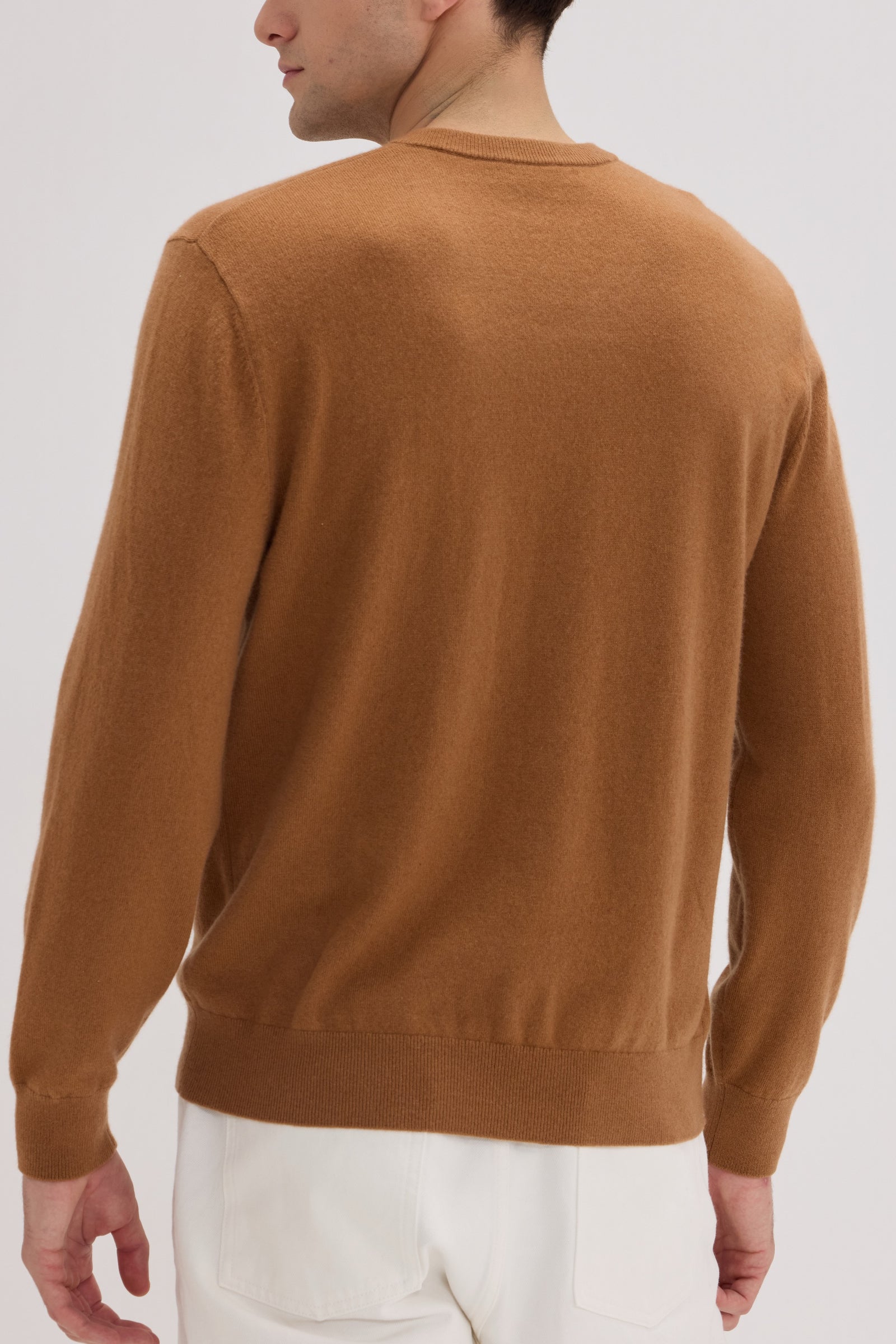 Men's Cashmere V Neck Sweater - SOLOVA MOVE