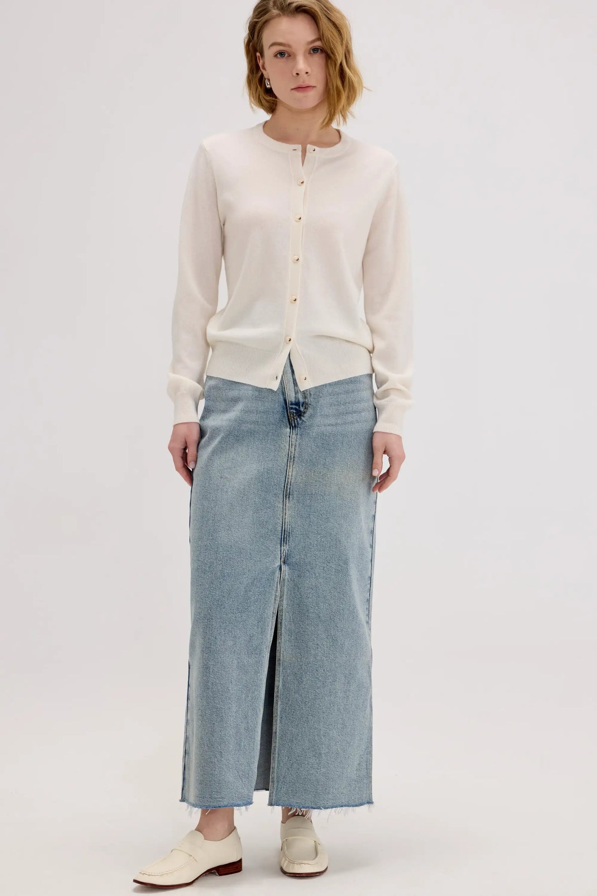 Daily Women's Crew Neck Cardigan