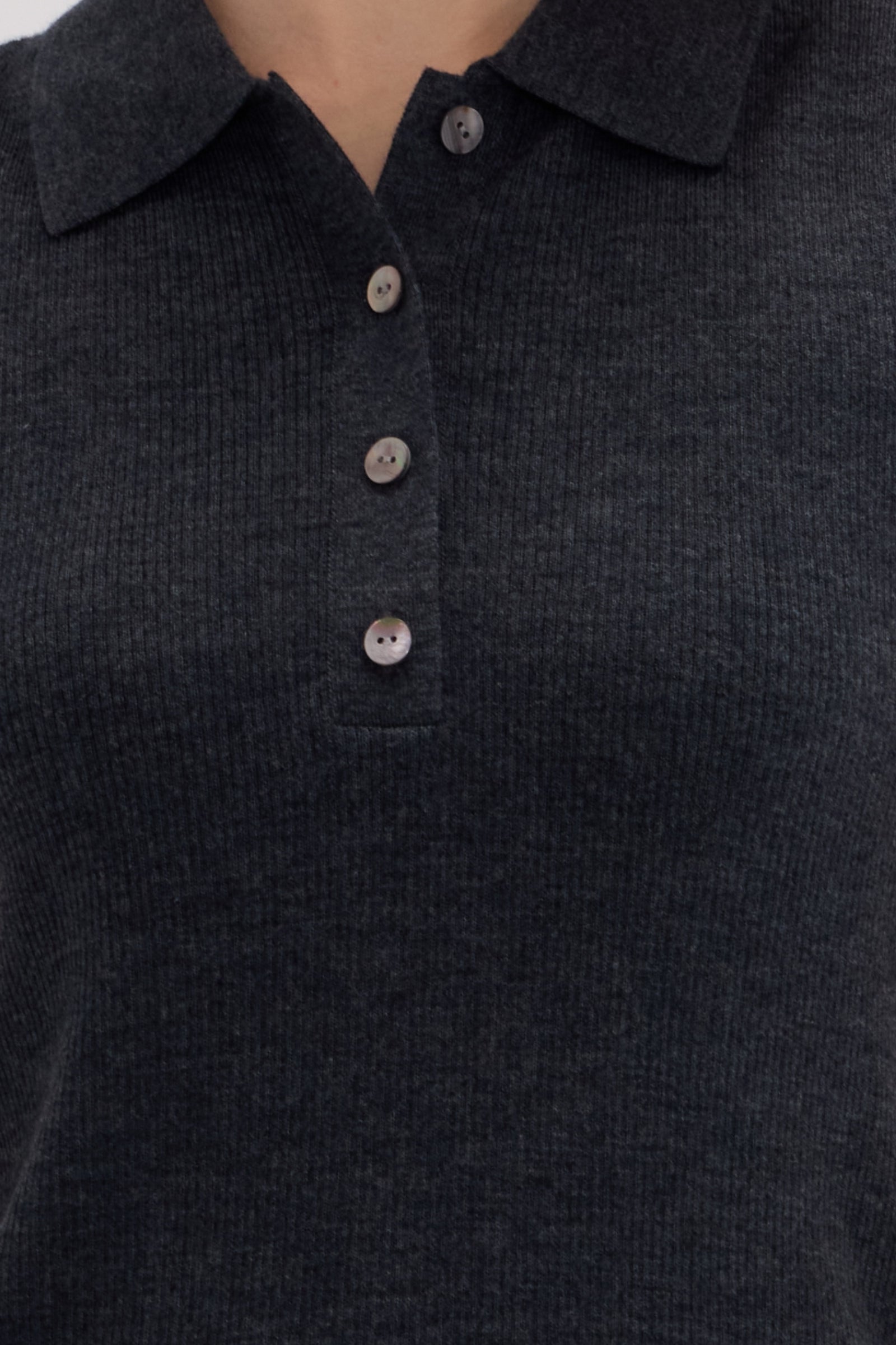 Wool-Cashmere Sleeveless Polo Knit Top - SOLOVA MOVE
