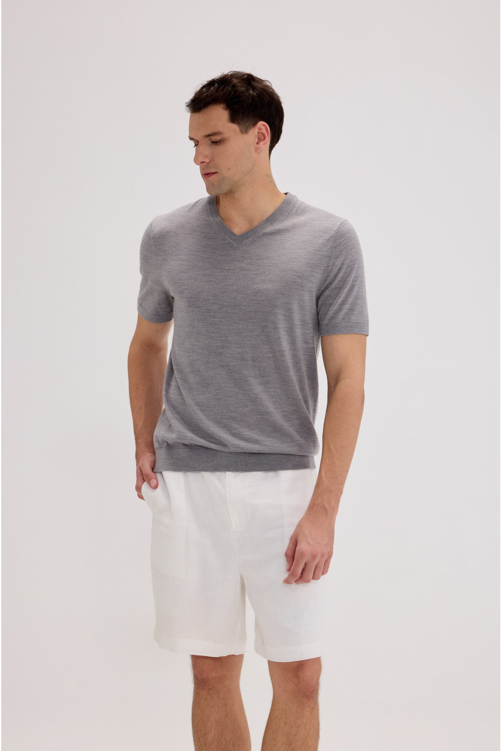 Men’s Wool-Cashmere V-Neck T-Shirt - SOLOVA MOVE
