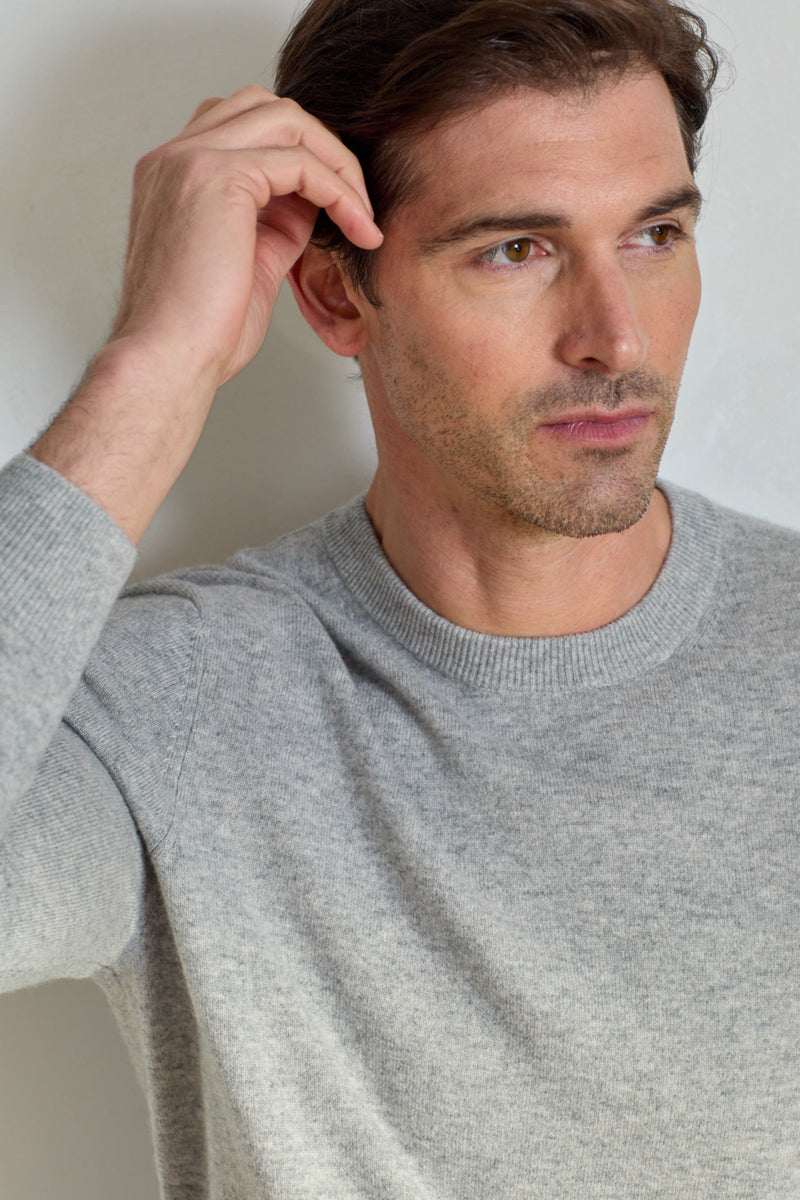 Daily 100% Cashmere Men's Crew Neck Sweater - SOLOVA MOVE