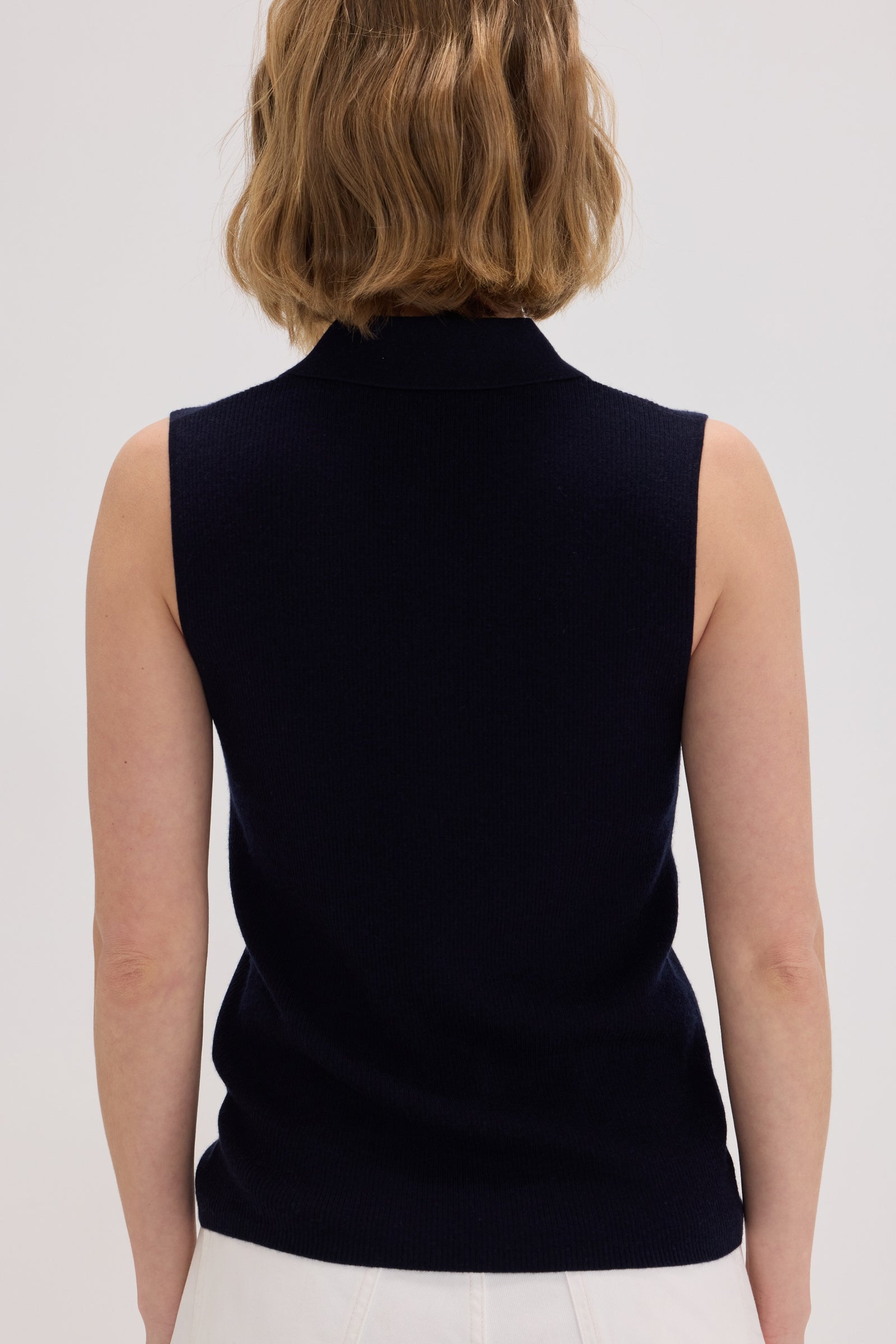 Wool-Cashmere Sleeveless Polo Knit Top - SOLOVA MOVE