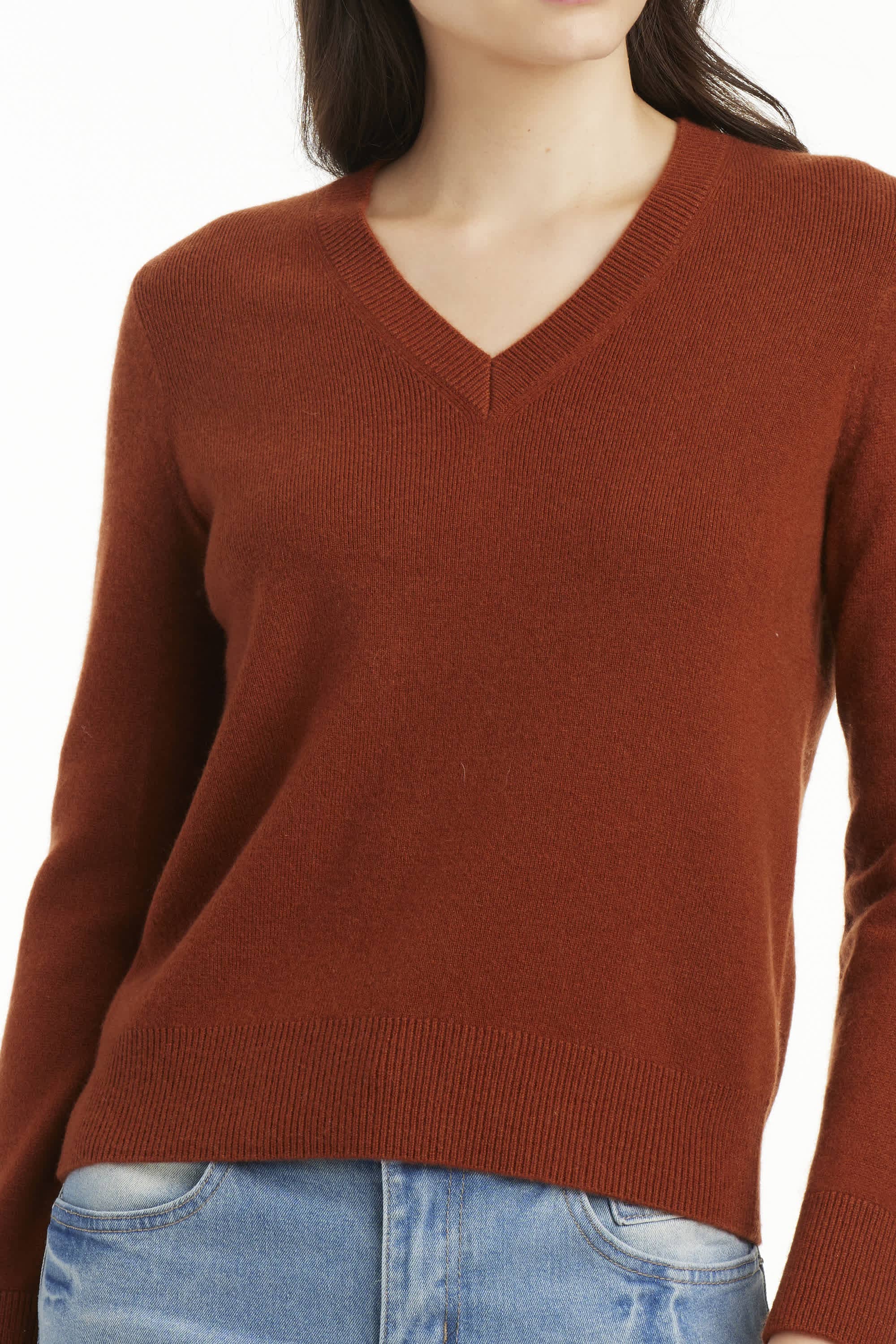 Alpha V Neck Cashmere Sweater - SOLOVA MOVE