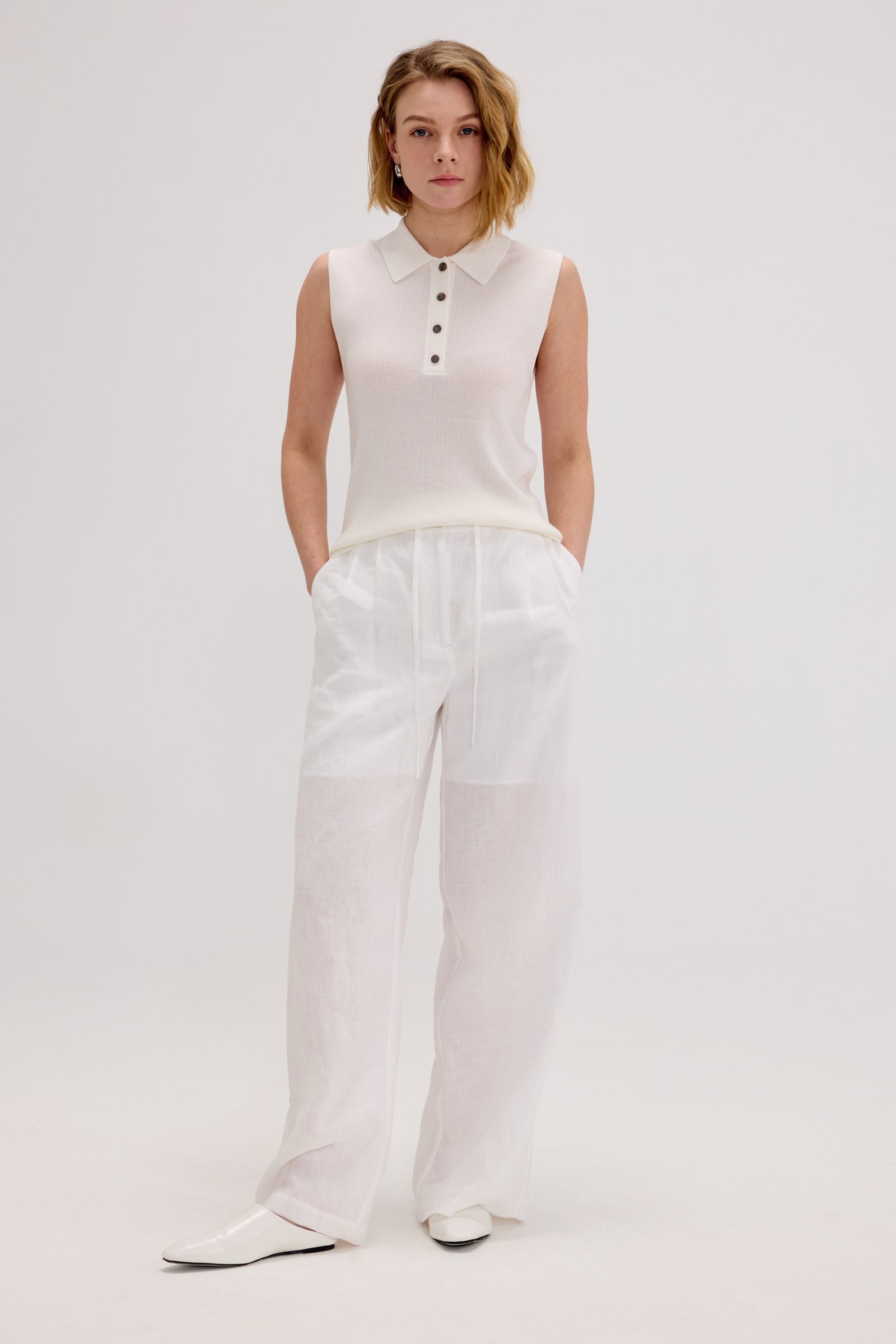 Wool-Cashmere Sleeveless Polo Knit Top - SOLOVA MOVE
